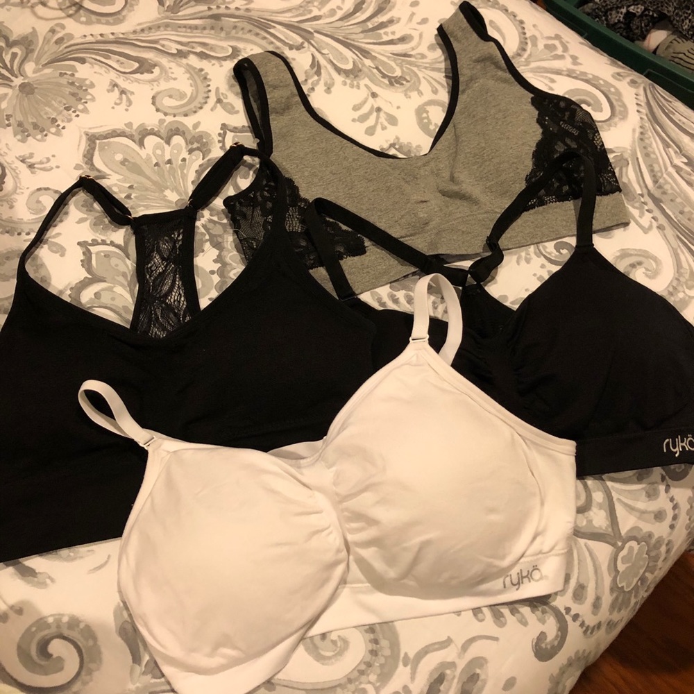 Sports bra bundle